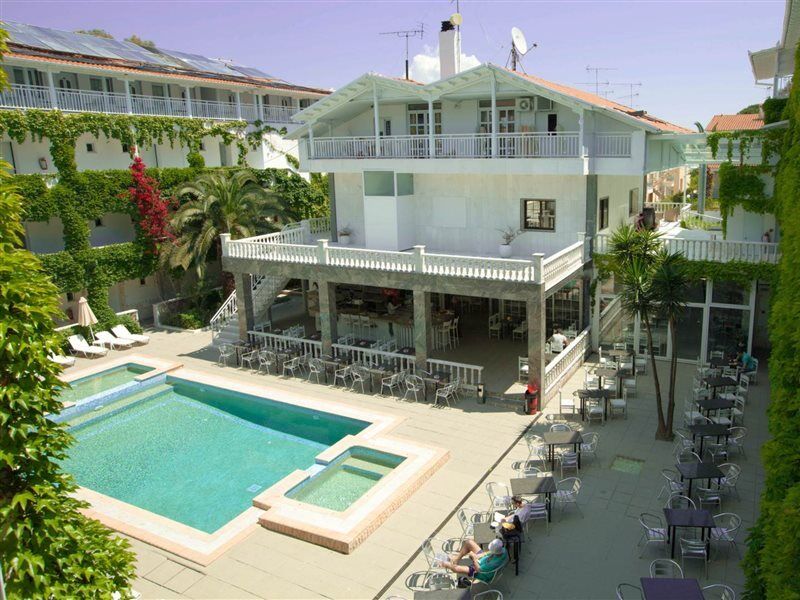 Olympic Kosma Hotel Hanioti Bagian luar foto