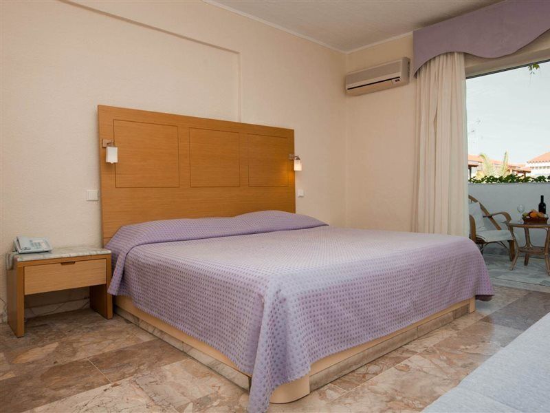 Olympic Kosma Hotel Hanioti Bagian luar foto